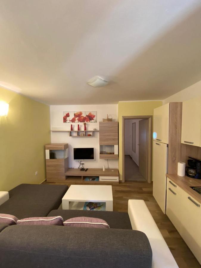 Apartmani Danica Nerezine Buitenkant foto