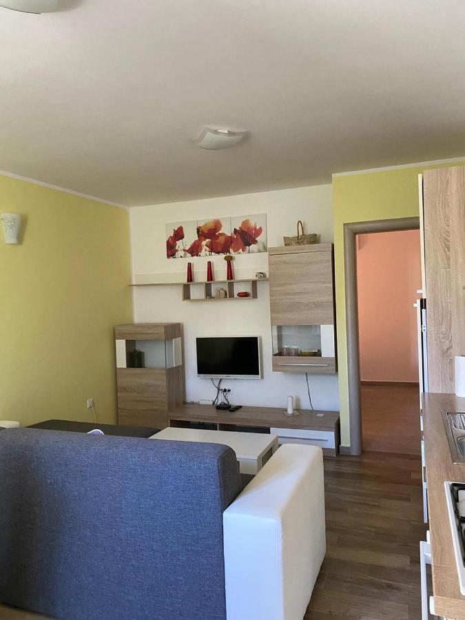 Apartmani Danica Nerezine Buitenkant foto