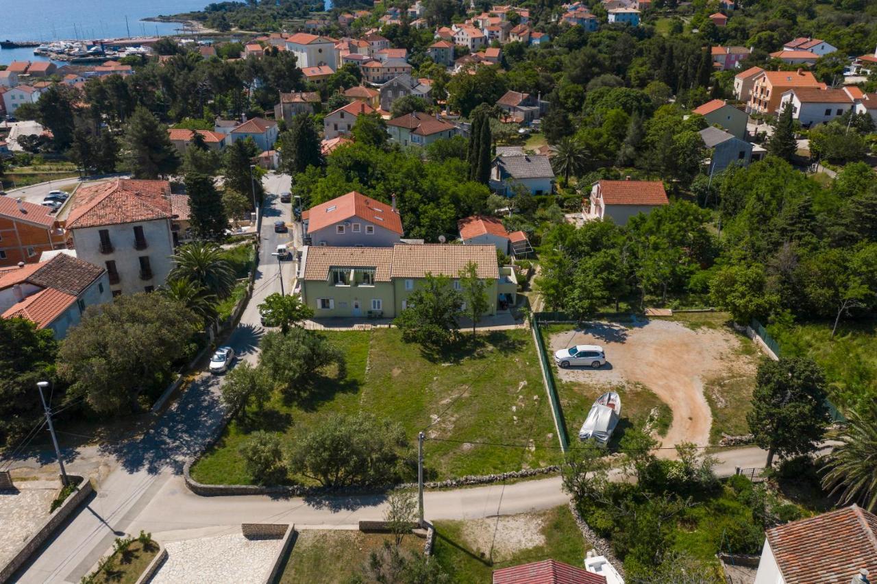 Apartmani Danica Nerezine Buitenkant foto