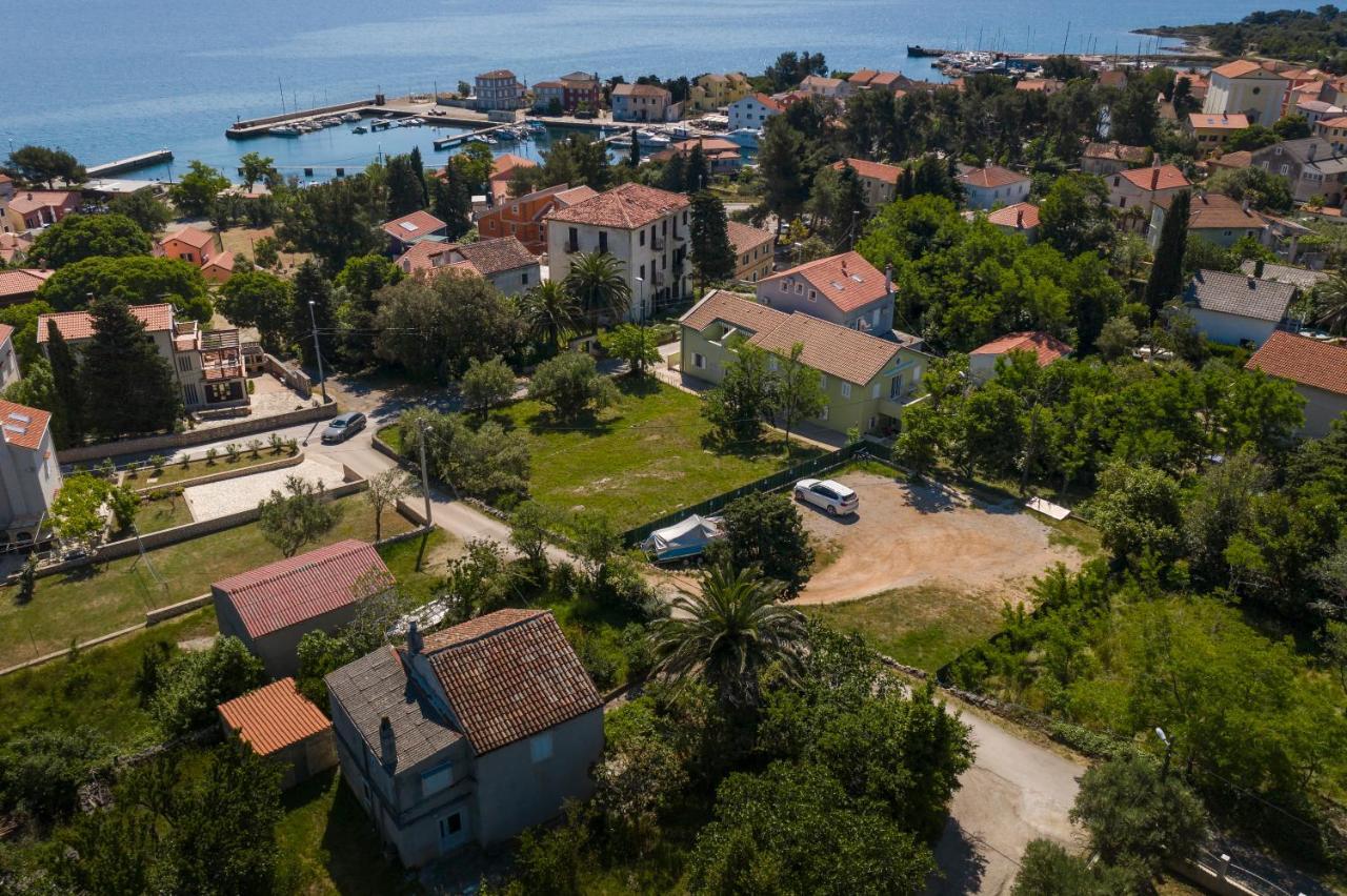 Apartmani Danica Nerezine Buitenkant foto