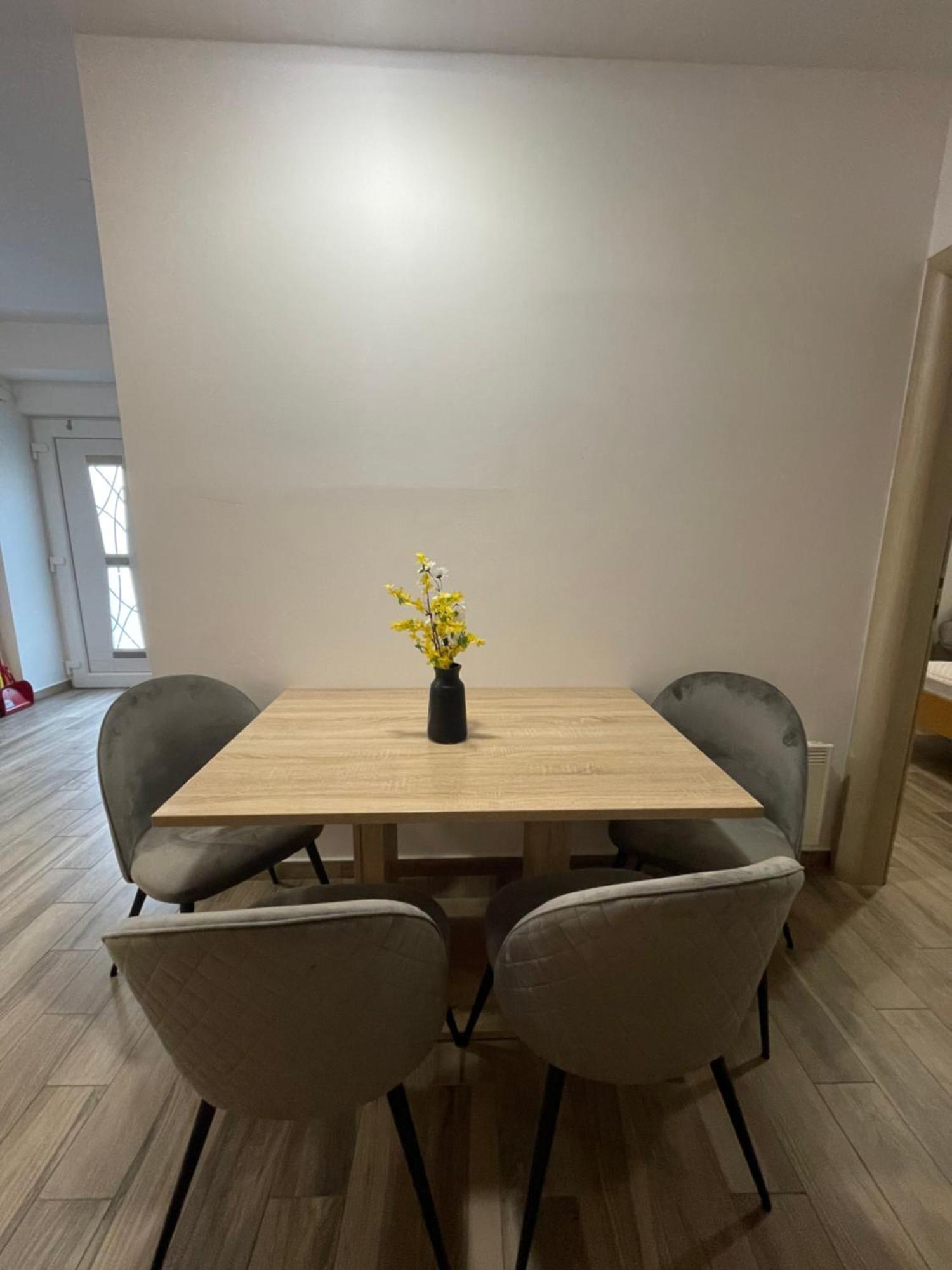 Apartmani Danica Nerezine Buitenkant foto