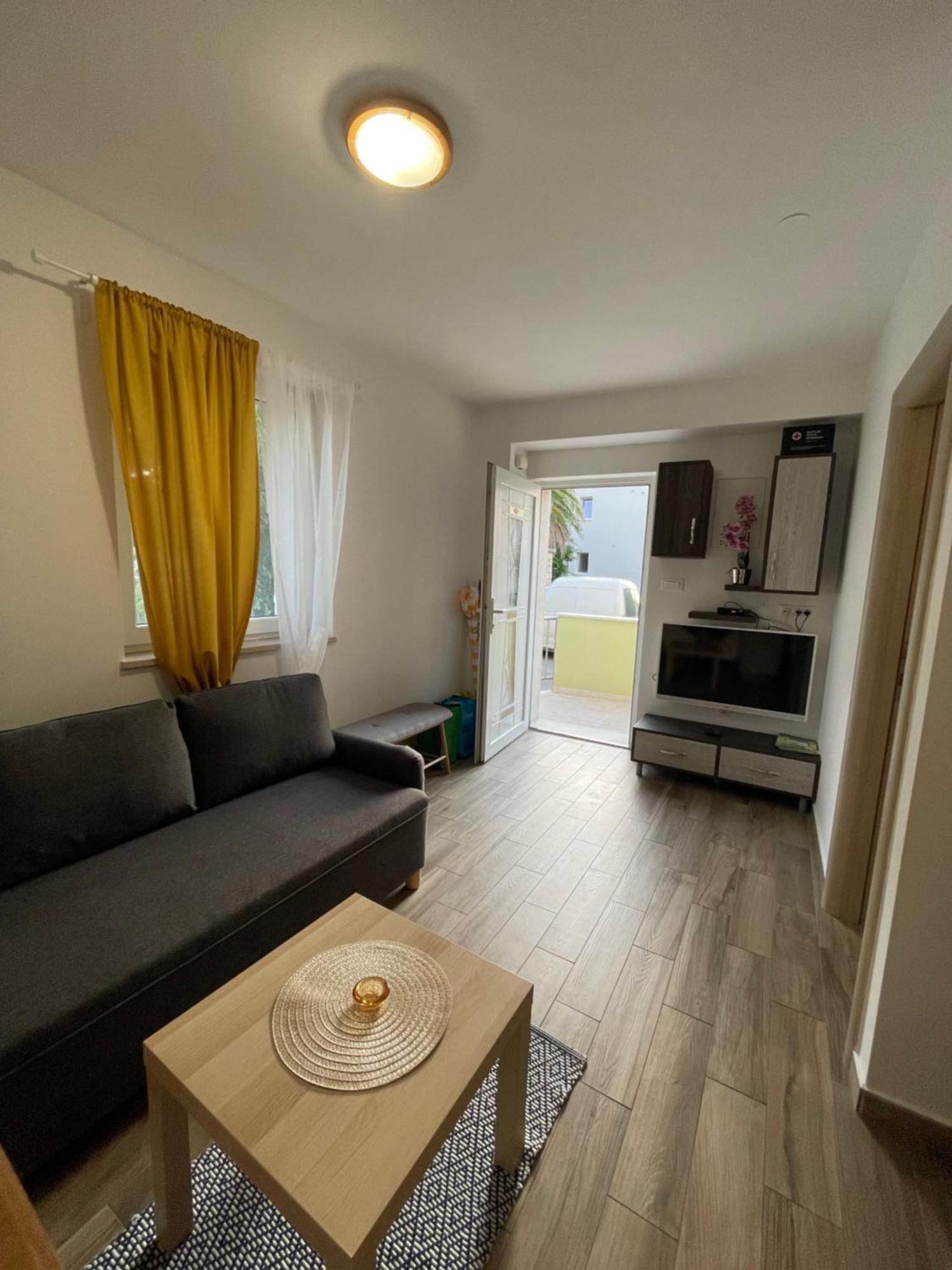 Apartmani Danica Nerezine Buitenkant foto