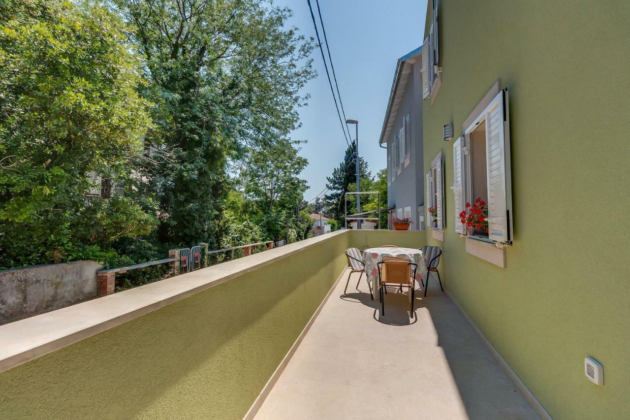 Apartmani Danica Nerezine Buitenkant foto